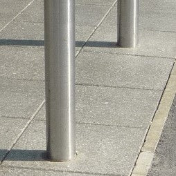 Dark Gray Plain Round Stainless Steel Security Bollard – 1000 mm Above Ground (Ø 48–204 mm)