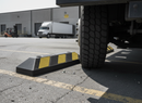 Black Premium Reflective Rubber Kerb with Yellow Chevrons for Road Safety - 550 x 150 x 100mm Dimensions and 4kg Weight