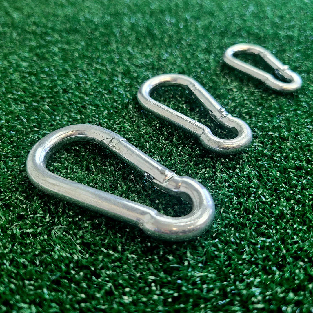 Dark Green Sturdy Carabiner Hook – Perfect for Netting Installations
