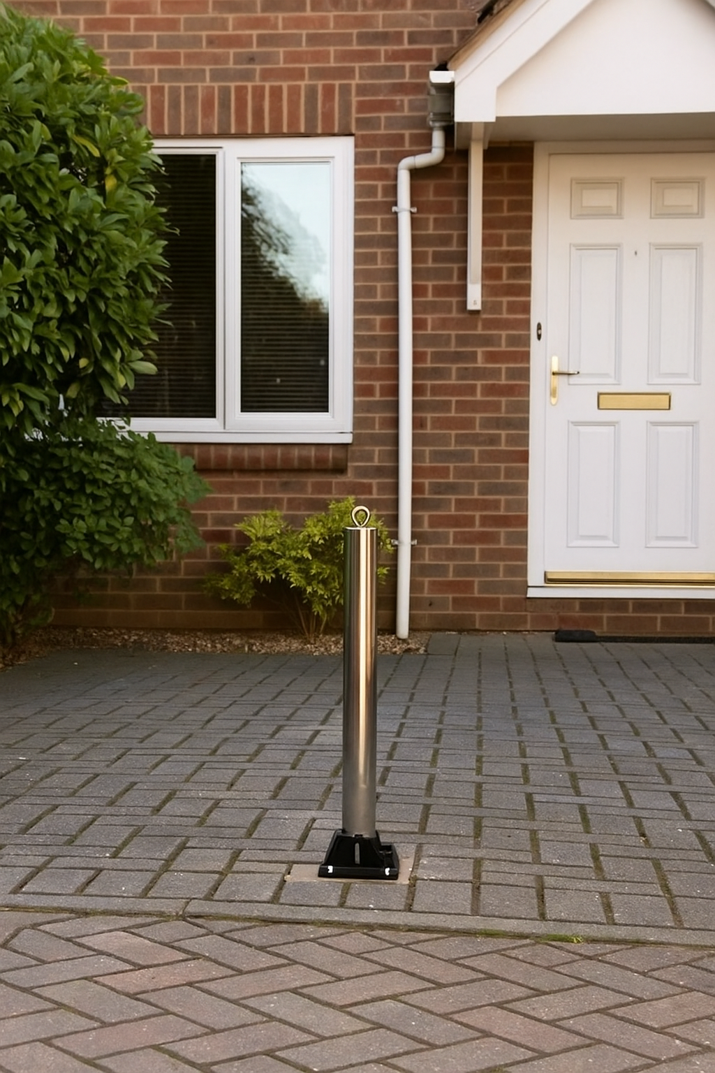 Stainless Steel Fold-Down Parking Post with Ground Spigot & Top Eyelet 2