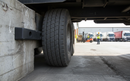 Black Premium Heavy Duty Rubber Bumper for HGV and LGV Vehicles - 400 x 80 x 72 mm, 2.5 kg