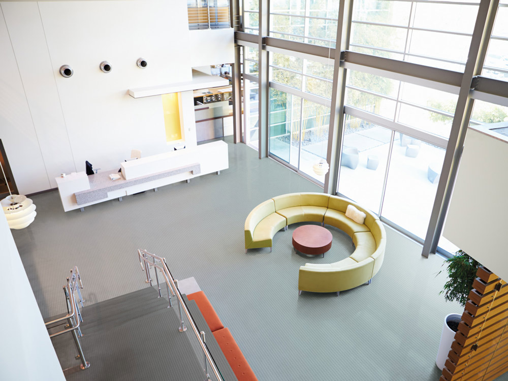 Light Gray Circular Stud Rubber Matting Roll – R11 Slip-Resistant Flooring for Industrial & Commercial Areas