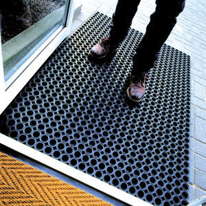 Light Gray Anti-Slip Rubber Mat Hollow Design with Drainage Holes for Maximum Safety